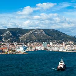 Toulon 615 apartmánů