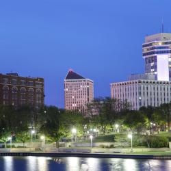 Wichita 128 hotels