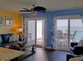 Put-in-Bay Waterfront Condo #207, hotel in Put-in-Bay