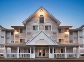 Travelodge Suites by Wyndham Moncton, hotel in Moncton