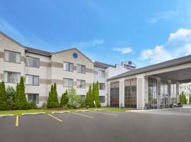 Candlewood Suites Grand Rapids Airport by IHG, hotel near Gerald R. Ford International Airport - GRR, 