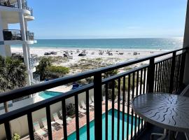 Beachfront Condo Ocean View, hotel in St. Pete Beach