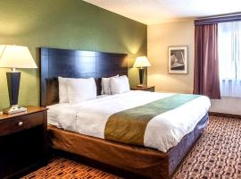 Coratel Suites, hotel near Wichita Dwight D. Eisenhower National Airport - ICT, Wichita