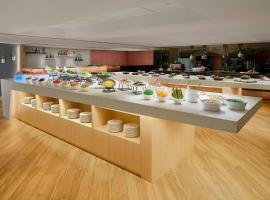 Courtyard by Marriott Hong Kong, hotel v Hong Kongu