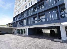 RoomQuest IT Square Don Mueang Airport, hotell Bangkokis lennujaama Don Muangi rahvusvaheline lennujaam - DMK lähedal