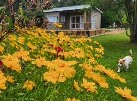 Tsitsikamma Garden Chalets, bed and breakfast v destinaci Stormsrivier