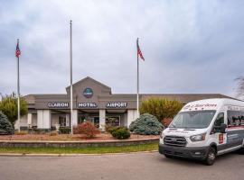 Clarion Hotel Detroit Metro Airport, hotel near Detroit Metro Airport - DTW, 