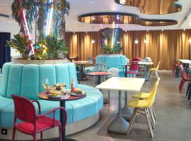 B&B HOTEL Paris 17 Batignolles, hotel in Paris