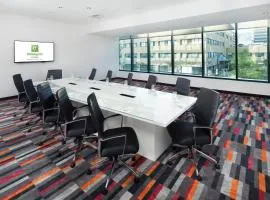 Holiday Inn Hotel & Suites - Montreal Centre-ville Ouest by IHG