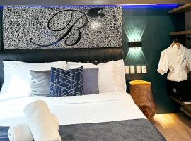 Blue Tulip - 4mins from Mactan Airport, hotel in Pusok