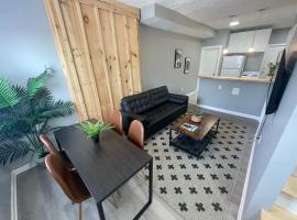 The Yale Townhouse 2 - 2BR, hotel in Columbus