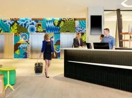 Holiday Inn Express Adelaide City Centre by IHG