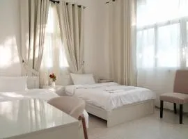 All Villa for rent in Abu Dhabi 7 Rooms near Corniche