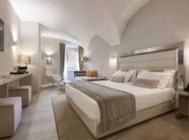 Terrace Pantheon Relais