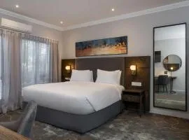 Radisson Hotel and Convention Centre OR Tambo Airport