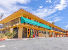 Hotel Avenida - Oceanside Camp Pendleton โรงแรมในโอเชียนไซด์
