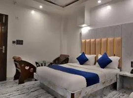 Hotel Today International - In City Centre New Delhi