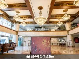 T Hotel