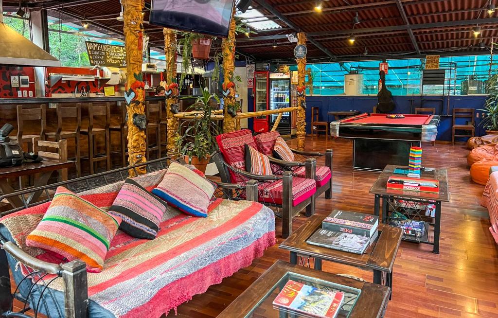 Posezení v ubytování Nativus Hostel Machu Picchu