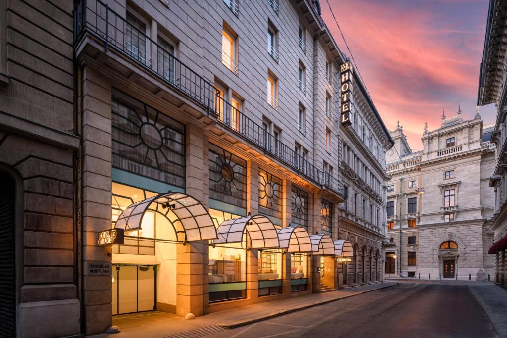 El edificio en el que está el hotel