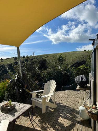 Raglan Tiny house escapes