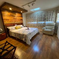 Trinity Escapes - Two Bedroom two bathroom full Apartment near airport, hotel near Ted Stevens Anchorage International Airport - ANC, Anchorage