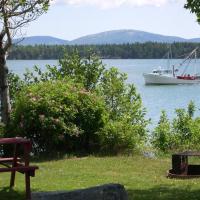 Narrows Too Camping Resort Cottage 11, hotel near Hancock County-Bar Harbor Airport - BHB, Trenton