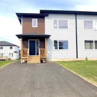 New 2024 Basement Suite in Dieppe, NB Canada, hotel near Greater Moncton Roméo LeBlanc International Airport - YQM, Dieppe