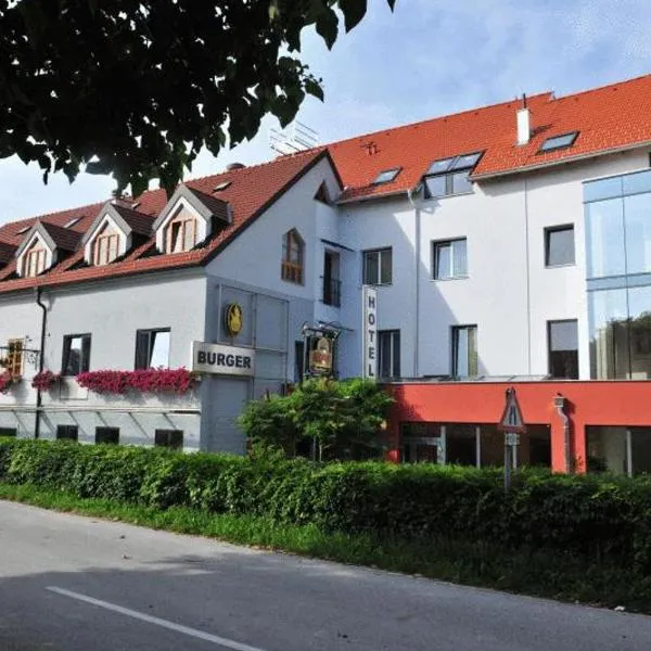 Viesnīca Gasthof Hotel Zur goldenen Krone pilsētā Furth