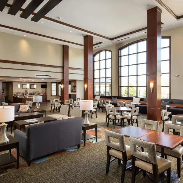 Staybridge Suites - Columbus Polaris by IHG, hotel in Flint