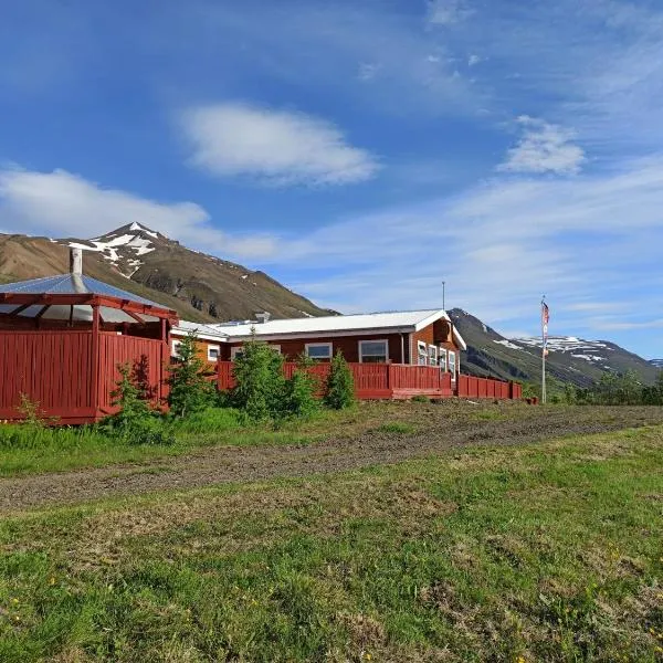 Engimyri Lodge, hótel á Akureyri