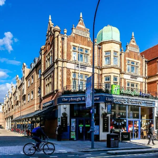 Holiday Inn Express London-Hammersmith by IHG, hotel v Londýně
