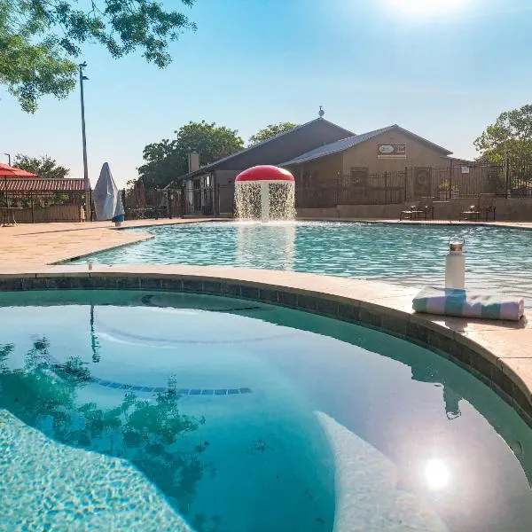 Sun Retreats Texas Hill Country, hotel in New Braunfels