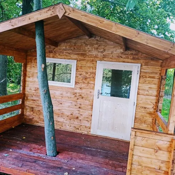 Šeberák - ubytování v chatičkách a v luxusních stanech, hotel u Pragu