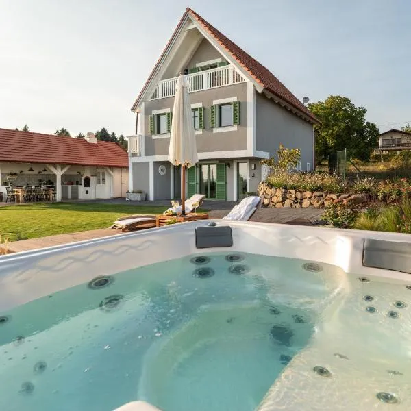 Lovassy Lodge Vendégház, hotel v destinácii Lovas