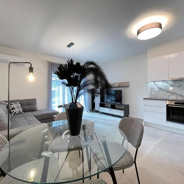 Modern Apartments near Marina Flisvos, hotel ad Atene