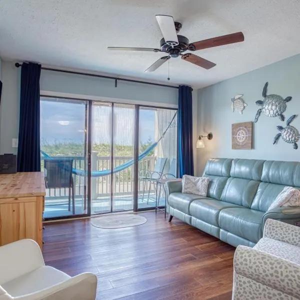 BEAUTIFUL BEACHFRONT-Oceanfront First Floor 2BR 2BA Condo in Cherry Grove, North Myrtle Beach! RENOVATED with a Fully Equipped Kitchen, 3 Separate Beds, Pool, Private Patio & Steps to the Sand!, hotel in Myrtle Beach