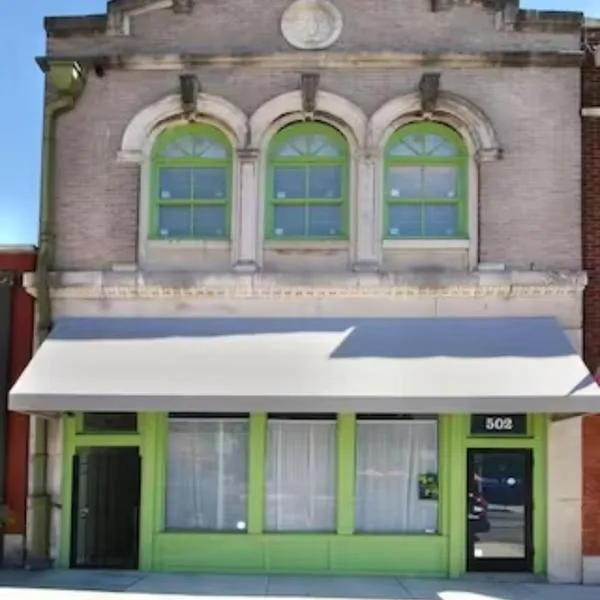 Large Condo in Downtown Memphis, hotel in Memphis