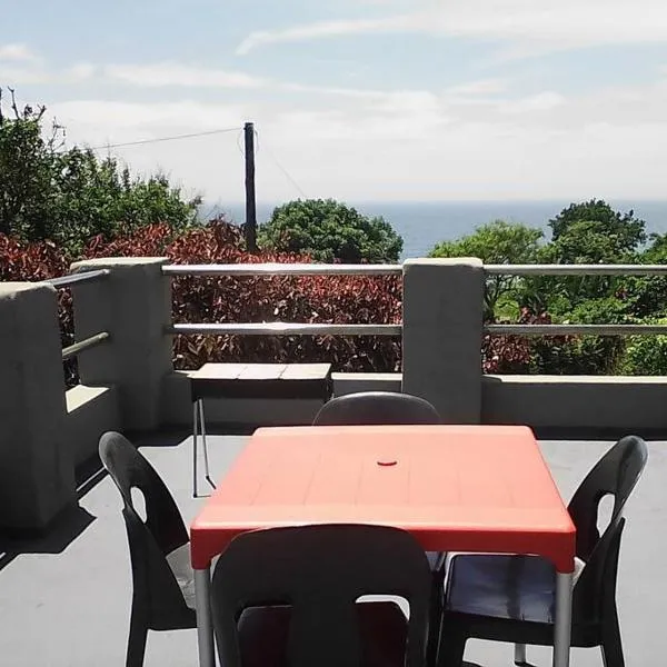 Viesnīca Sea view, self-catering, vacation apartment. pilsētā Elysium