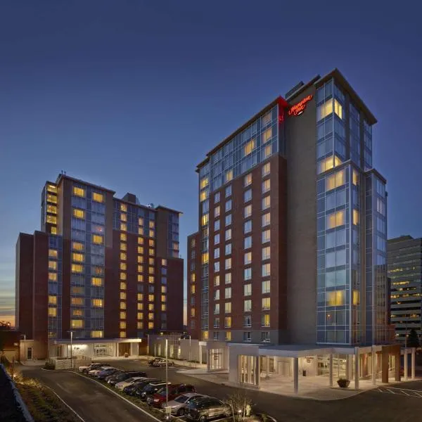 Hampton Inn by Hilton Halifax Downtown, hotel in Halifax
