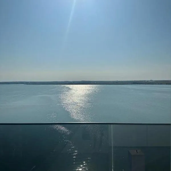 Koya Tower by Lake Mamaia, hotel v destinaci Mamaia