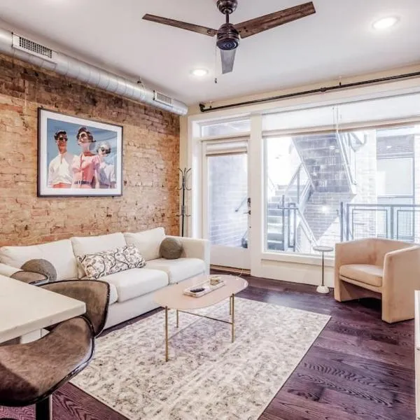 Artist Gallery Downtown 2Bed 2Bath Condo, hotel in Cincinnati