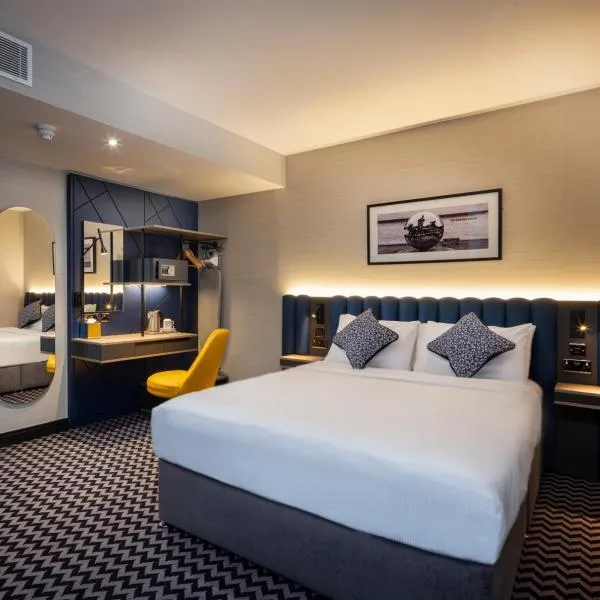 Academy Plaza Hotel, hótel í Dublin