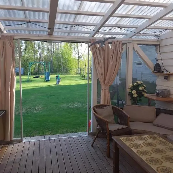 Домик для двоих, hotell Pärnus