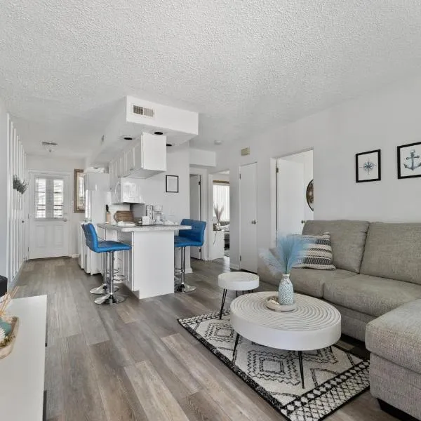 Sunny Beach Condo 2 BR 1 Bath, hotel in Wildwood