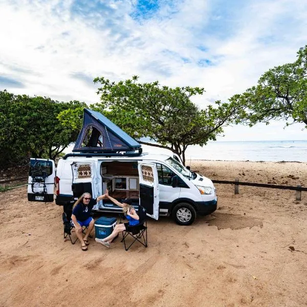CampCar Maui Jeeps SUVs Hybrid Camper van Rentals with equipment and Travel Advice, hotel in Kahului