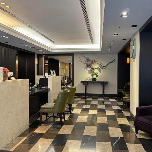 53 Hotel, hotell i Taichung