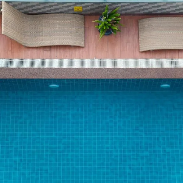NJOY Prestige Grand Hotel Don Mueang, hotel en Lak Si