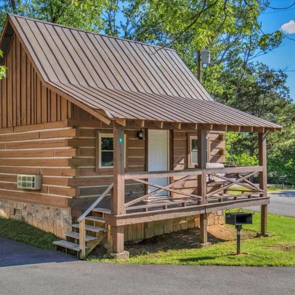 Cabin Oasis near Smoky Mountains, hotel em Pigeon Forge